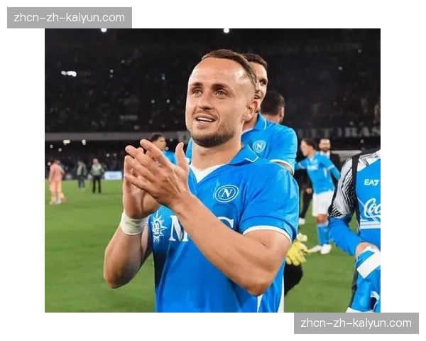 官方确认：那不勒斯中场洛博特卡腿筋受伤，预计缺席三周