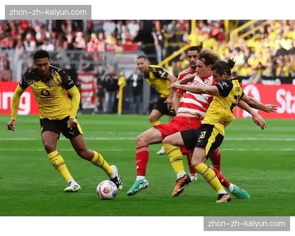 特写镜头：斯图加特队长因一次战术犯规染黄，随后召集队友布置防守